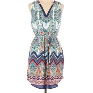 Fun shift dress with tie belt